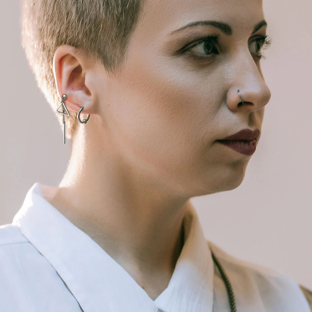 Triangle With Bar on Chain Dangle 316L Surgical Steel Tragus Cartilage Barbell - Image 2