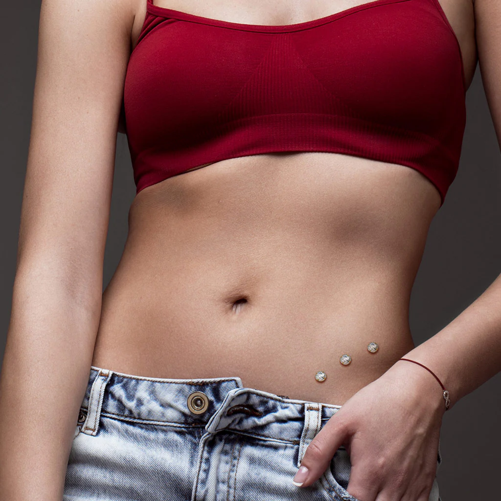 Prong Set CZ Center with CZ Around Internal Threaded Dermal Anchor Tops - Image 7